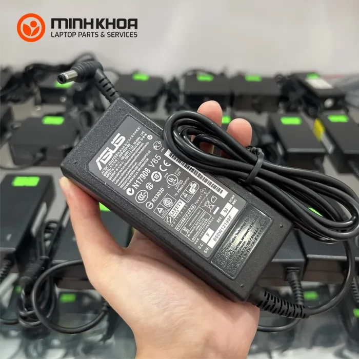 Sạc laptop Asus 65W 19V- 3.42A 5.5x2.5mm zin (1) Sạc Laptop Asus 65w 19v 3.42a 5.5x2.5mm Zin (1)