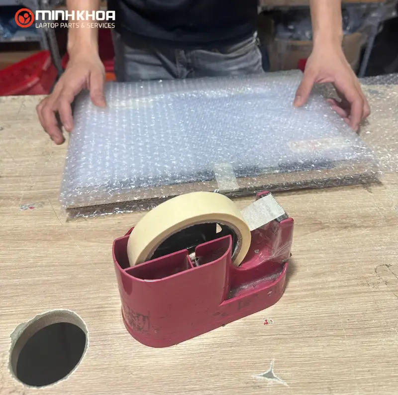 Đóng Gói Tại Kho Linh Kiện Minh Khoa (2)