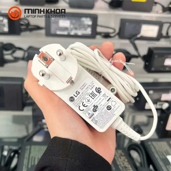 Bộ nguồn màn hình LG 19V-2.1A trắng liên khối không dây nguồn Bộ Nguồn Màn Hình Lg 19v 2.1a Trắng Liên Khối Không Dây Nguồn