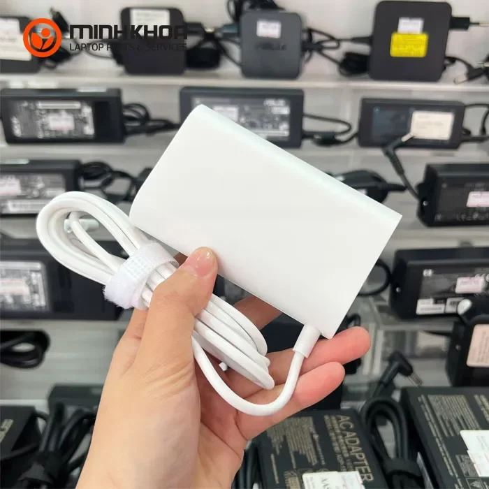 Sạc laptop LG 20V-3.25A 65W đầu USB C zin cho LG gram 14Z90P 16Z90P 17Z90P trắng Sạc Laptop Lg 20v 3.25a 65w đầu Usb C Zin Cho Lg Gram 14z90p 16z90p 17z90p Trắng