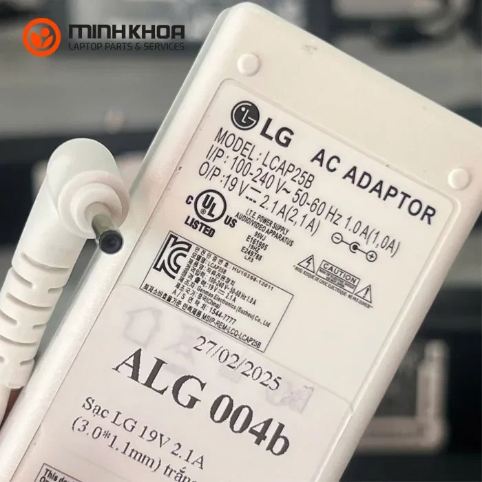 Sạc laptop LG Gram 19V-2.1A đầu nhỏ (3.01.1mm) zin 40w Sạc Laptop Lg Gram 19v 2.1a đầu Nhỏ (3.01.1mm) Zin 40w