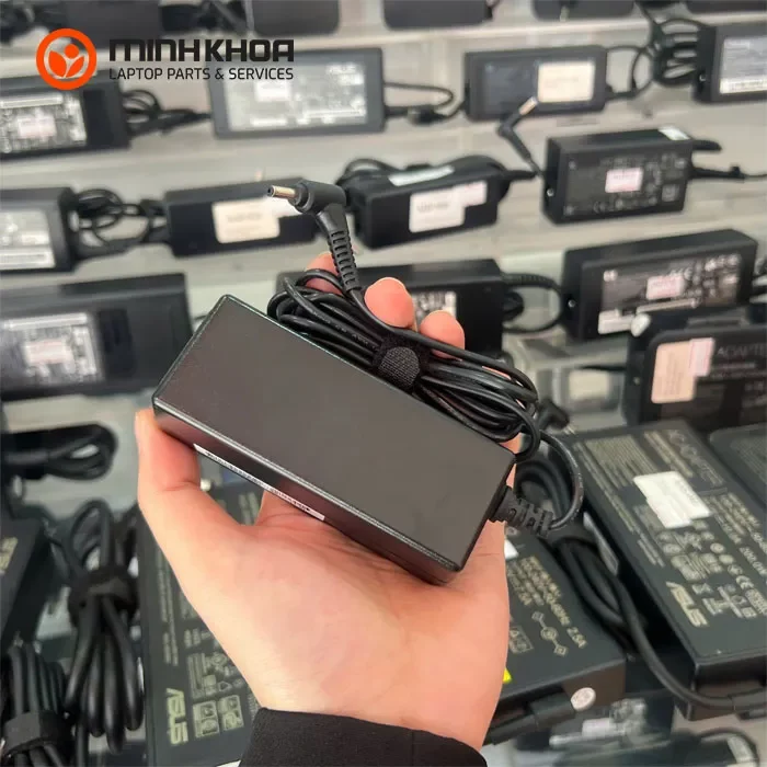 Sạc laptop LG Gram 19V-2.1A đầu nhỏ (3.01.1mm) zin Sạc Laptop Lg Gram 19v 2.1a đầu Nhỏ (3.01.1mm) Zin
