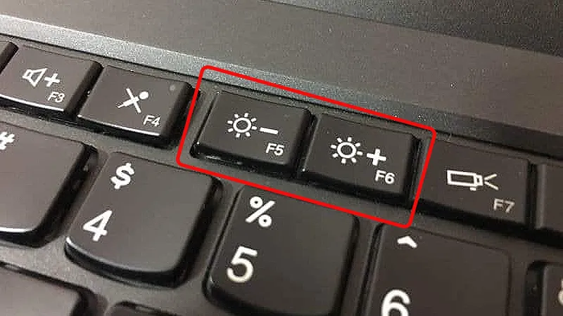 Hướng Dẫn Chỉnh độ Sáng Màn Hình Ngoài Laptop (4)
