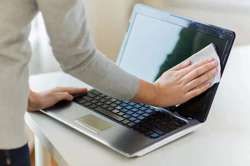 Laptop Sáng đèn Nguồn Nhưng Không Lên Màn Hình (20)