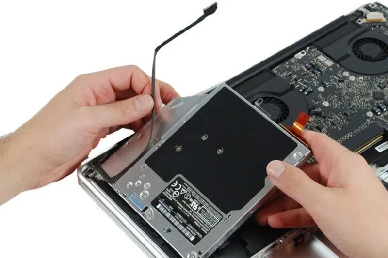 Macbook Bị Lỗi ổ Cứng (11)