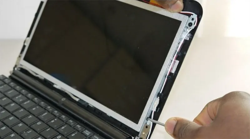 Màn Hình Laptop Bị Giật​ (1)