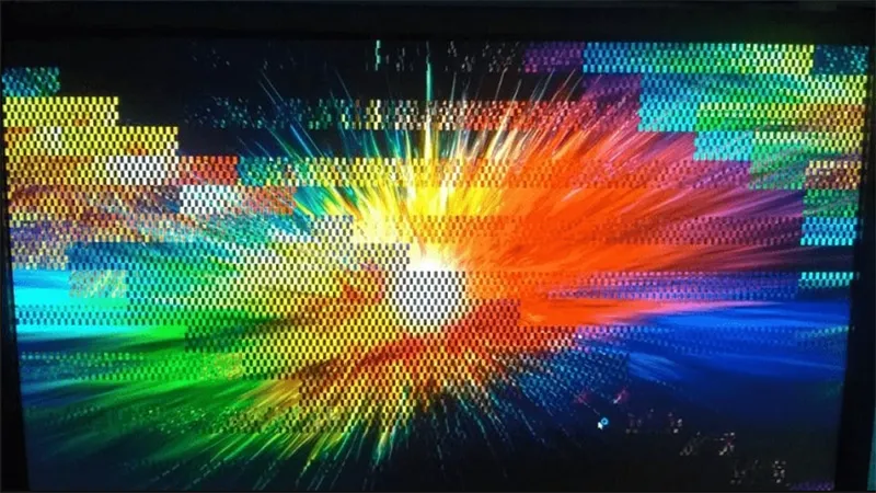 Màn Hình Laptop Bị Nhiễu​ (8)
