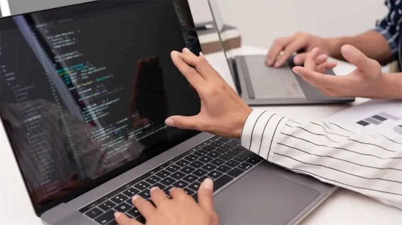 Cách Sửa Laptop Không Lên Màn Hình (2)