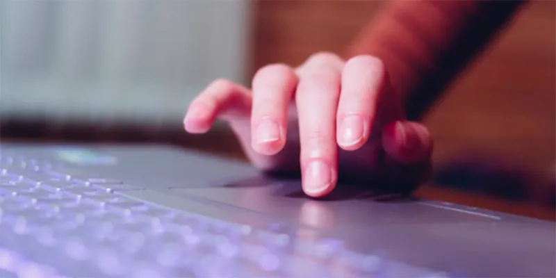 Chuột Laptop Không Click được (2)