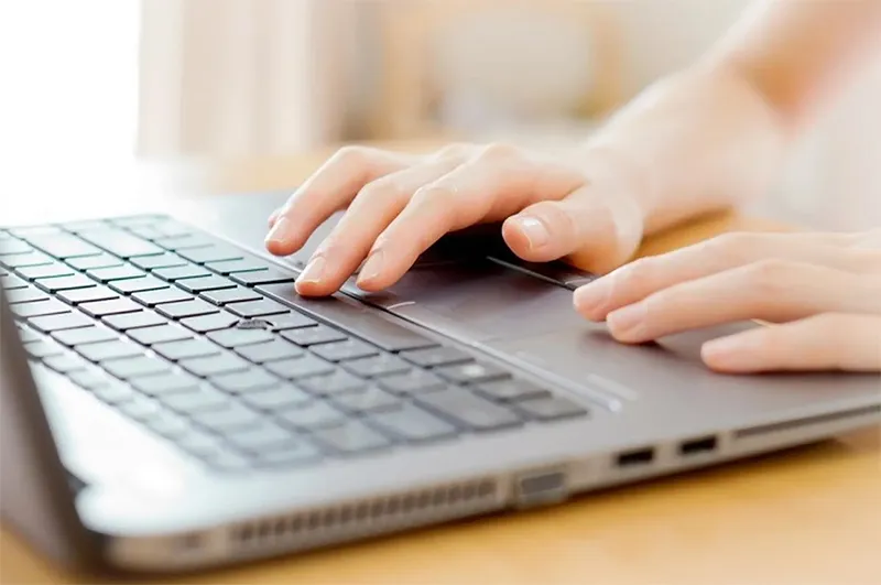 Chuột Laptop Không Click được (4)