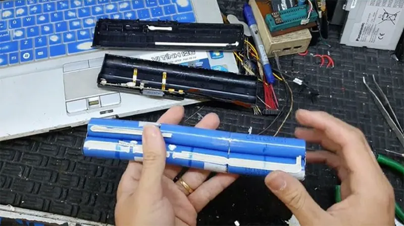 Pin Laptop 4 Cell, 6 Cell Và 9 Cell (5)