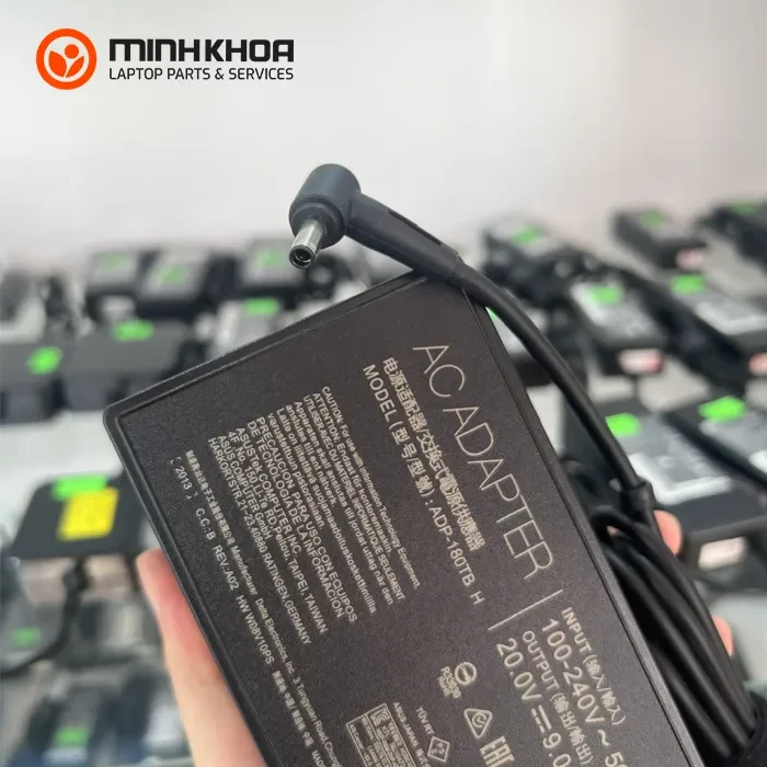 Sạc laptop Asus 180W 20V-9.0A đầu nhỏ 4.5x3.0mm Zin (2) Sạc Laptop Asus 180w 20v 9.0a đầu Nhỏ 4.5x3.0mm Zin (2)