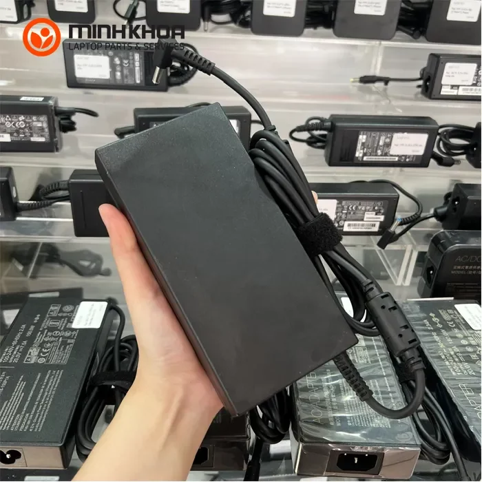 Sạc laptop MSI 150W 19.5V-7.7A kim nhỏ 4.5x3.0mm MSI GE62 GF62 GE72 (3) Sạc Laptop Msi 150w 19.5v 7.7a Kim Nhỏ 4.5x3.0mm Msi Ge62 Gf62 Ge72 (3)