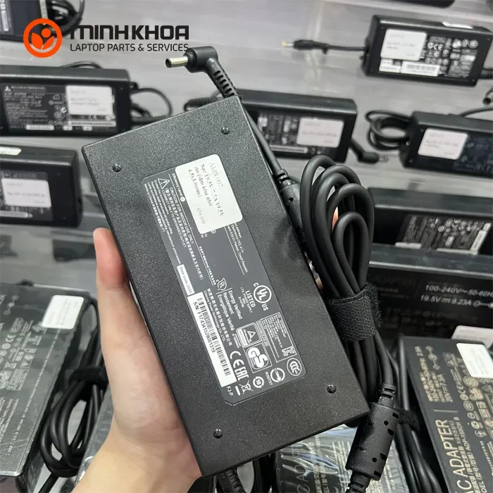 Sạc laptop MSI 150W 19.5V-7.7A kim nhỏ 4.5x3.0mm MSI GE62 GF62 GE72 (4) Sạc Laptop Msi 150w 19.5v 7.7a Kim Nhỏ 4.5x3.0mm Msi Ge62 Gf62 Ge72 (4)