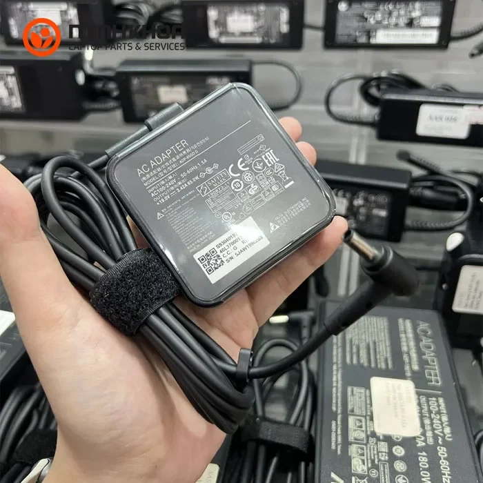 Sạc laptop MSI 19V-3.42A 65W zin ( kim nhỏ 4.5x3.0mm ) MSI Modern 14 B11ML B11MU, Modern 14 B5M B5M-02 , Modern 15 (4) Sạc Laptop Msi 19v 3.42a 65w Zin ( Kim Nhỏ 4.5x3.0mm ) Msi Modern 14 B11ml B11mu, Modern 14 B5m B5m 02 , Modern 15 (4)
