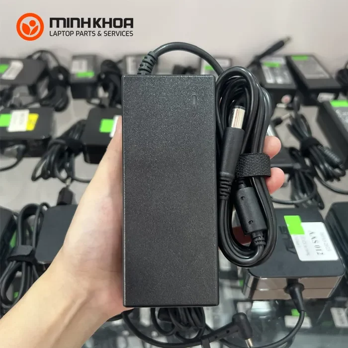 Sạc laptop Dell 90W 19.5V-4.62A đầu lớn 7.4x5.0mm zin (4) Sạc Laptop Dell 90w 19.5v 4.62a đầu Lớn 7.4x5.0mm Zin (4)