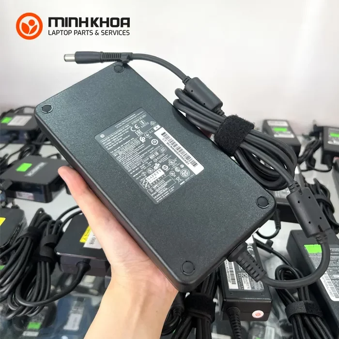 Sạc laptop HP 230W 19.5V-11.8A đầu kim lớn (7.4×5 (1) Sạc Laptop Hp 230w 19.5v 11.8a đầu Kim Lớn (7.4×5 (1)