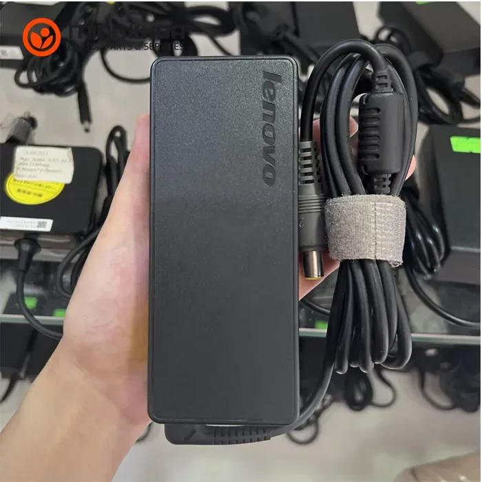 Sạc laptop Lenovo 90W 20V-4.5A đầu kim to (1) Sạc Laptop Lenovo 90w 20v 4.5a đầu Kim To (1)