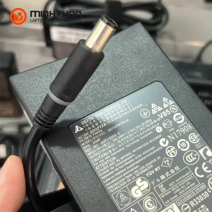 Sạc laptop Dell 150W 19.5V- 7.7A đầu lớn 7.4×5 (2) Sạc Laptop Dell 150w 19.5v 7.7a đầu Lớn 7.4×5 (2)