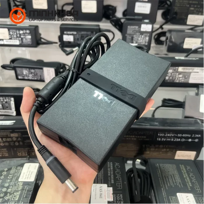Sạc laptop Dell 150W 19.5V- 7.7A đầu lớn 7.4×5 (3) Sạc Laptop Dell 150w 19.5v 7.7a đầu Lớn 7.4×5 (3)
