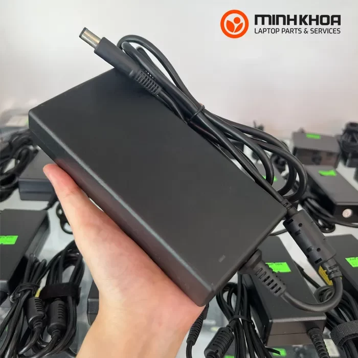 Sạc laptop Dell 180W 19.5V-9.23A đầu lớn 7.4x5mm Zin (4) Sạc Laptop Dell 180w 19.5v 9.23a đầu Lớn 7.4x5mm Zin (4)