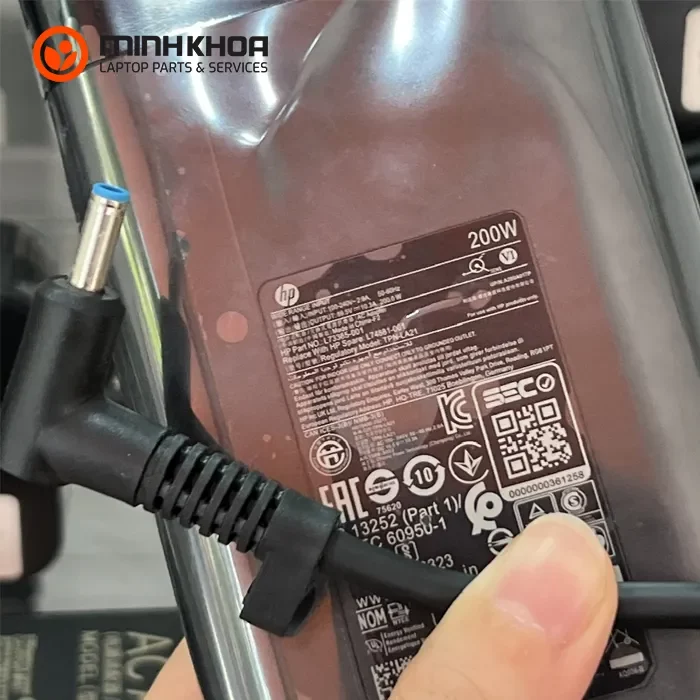 Sạc laptop HP 200W 19.5V-10.3A kim nhỏ oval Zin (1) Sạc Laptop Hp 200w 19.5v 10.3a Kim Nhỏ Oval Zin (1)