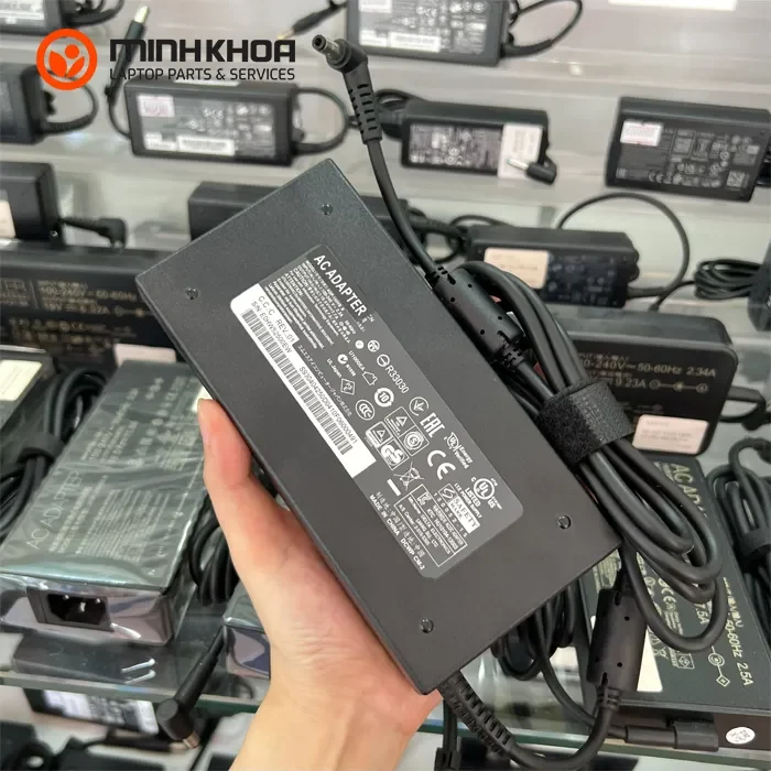 Sạc laptop MSI 150W 19.5V-7.7A zin 5.5x2 (2) Sạc Laptop Msi 150w 19.5v 7.7a Zin 5.5x2 (2)