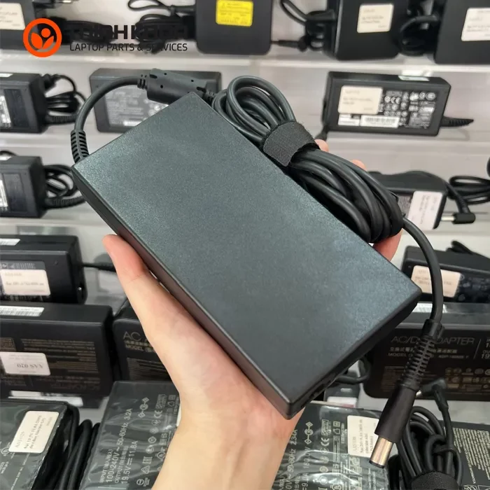 Sạc laptop MSI 180W 19.5V-9.23A đầu lớn 7.4x5.0mm zin (2) Sạc Laptop Msi 180w 19.5v 9.23a đầu Lớn 7.4x5.0mm Zin (2)