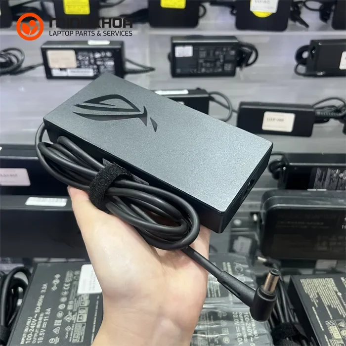 Sạc laptop Asus 150W 20V-7.5A đầu thường 5.5x2.5mm Zin (1) Sạc Laptop Asus 150w 20v 7.5a đầu Thường 5.5x2.5mm Zin (1)