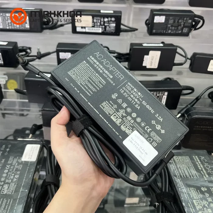 Sạc laptop Asus 230W 19.5V-11.8A 5.5x2.5mm zin (2) Sạc Laptop Asus 230w 19.5v 11.8a 5.5x2.5mm Zin (2)
