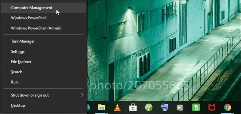 Mở Windows Computer Management Tool (6)