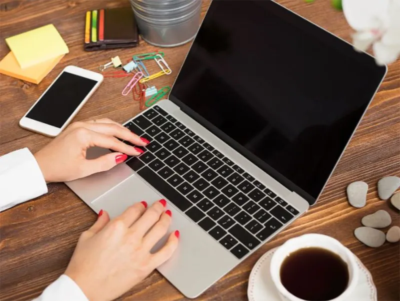Máy Tính Laptop Không Lên Nguồn (4)