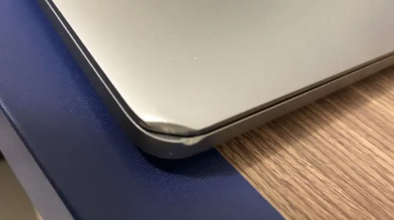 Macbook Bị Móp Nên Khắc Phục Thế Nào (7)